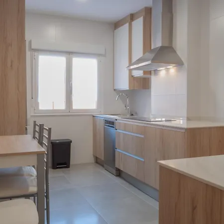 Av Palencia 3 Apartment