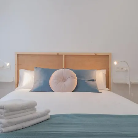 Avg Palencia 3 Apartment *