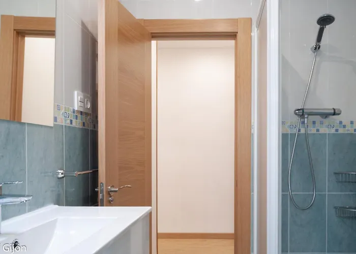 公寓 Avg Palencia 3 *